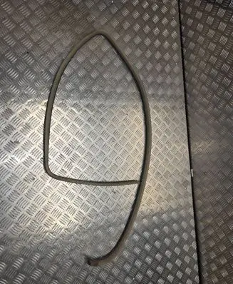 Nissan Terrano Rear door rubber seal (on body) 