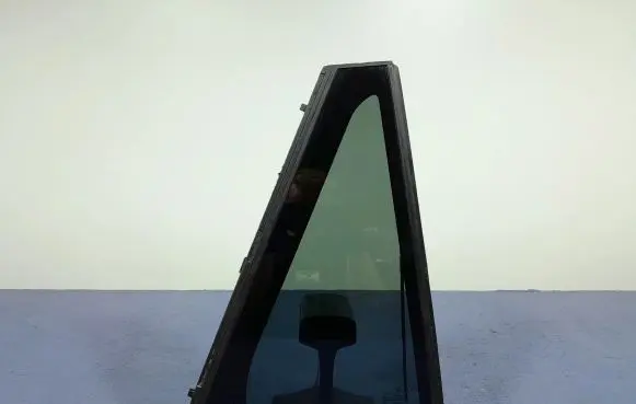 BMW X5M F85 Rear door window glass