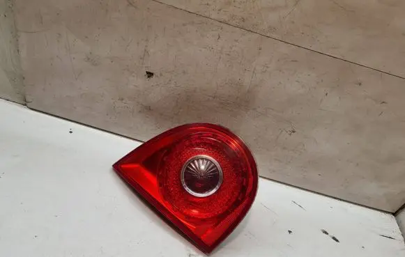 Volkswagen Golf V Tailgate rear/tail lights 1K6945093G 89031705