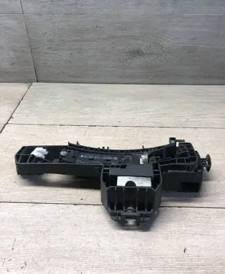 Mercedes-Benz E W212 Front door exterior handle A2047601534 A358401