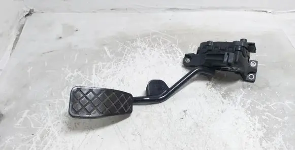 Volkswagen PASSAT B5.5 Accelerator throttle pedal 6PV00777033 8E2721523C