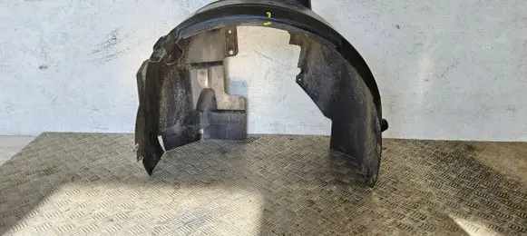 Ford Focus Front wheel arch liner splash guards AM51