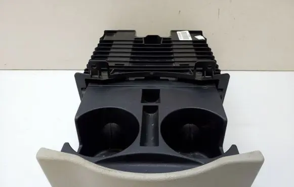 Chrysler Town u0026 Country V Cup holder 1PE37BD1AB 0ZS68TRMAA