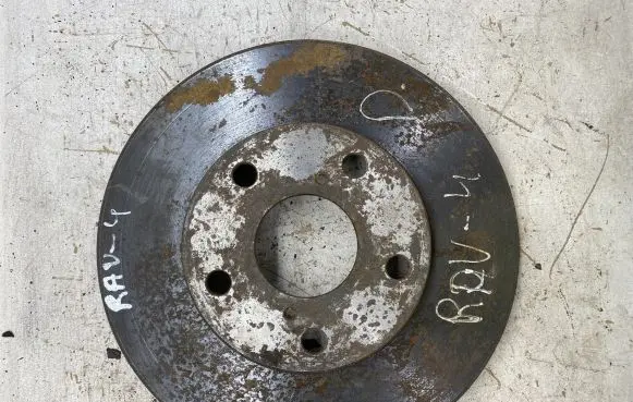 Toyota RAV 4 (XA20) Front brake disc