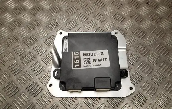 Tesla Model X Door control unit/module 105018300E