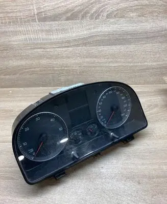 Volkswagen Touran I Speedometer (instrument cluster) 1T0920861A