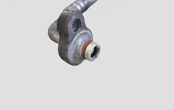 Volvo V40 Air conditioning (A/C) pipe/hose