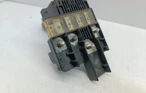Ford Fiesta Battery relay fuse K7005