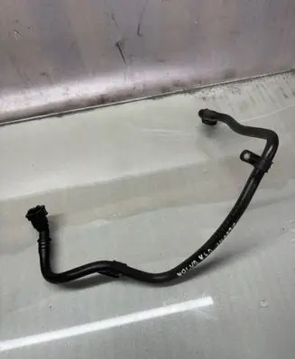 Volvo V60 Engine coolant pipe/hose 31338885