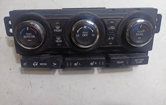 Mazda CX-9 Air conditioning/heating control unit TE70-61-190