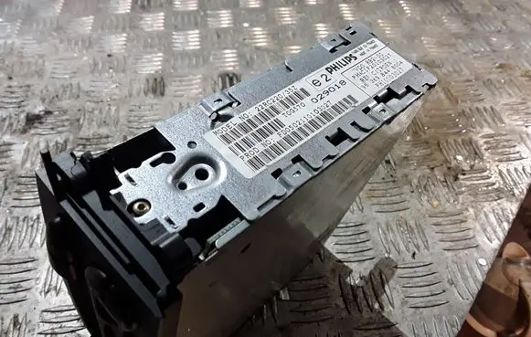 Citroen Xsara Radio/CD/DVD/GPS head unit 96389844
