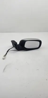 Toyota Avensis T250 Front door electric wing mirror E11020058