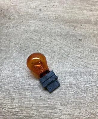 Cadillac SGM SLS Headlight/headlamp bulb PY27BULB 3757NAK S12V3757NAK