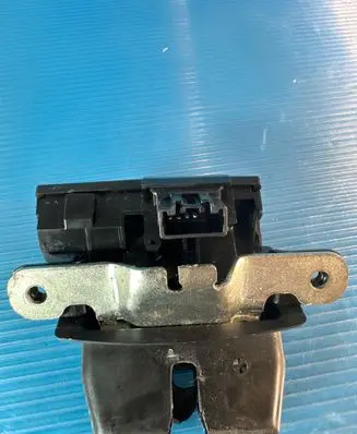 Ford Fiesta Tailgate/trunk/boot lock/catch/latch
