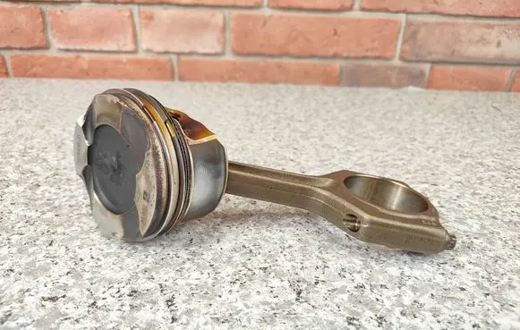 BMW 5 F10 F11 Piston with connecting rod 7624409 8619196 83.996