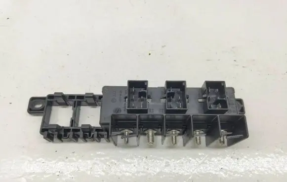 Volkswagen Golf IV Fuse box set 8L0941822 896081000