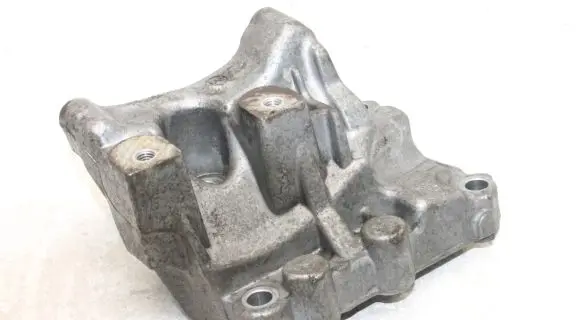 Land Rover Freelander 2 - LR2 Engine mounting bracket 9656597780