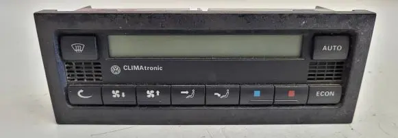 Volkswagen Golf IV Climate control unit