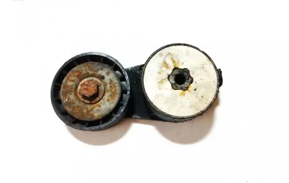 Suzuki Swift I Generator/alternator belt tensioner