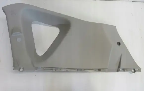 Toyota Verso (C) pillar trim