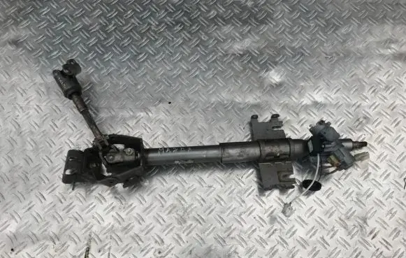Mazda 323 Steering wheel axle