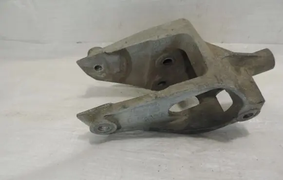 Opel Antara Gearbox mounting bracket X00767B