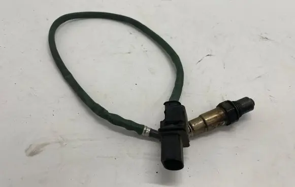 Mercedes-Benz C W204 Lambda probe sensor A0075420218