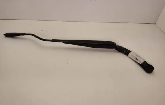 Ford Mustang VI Front wiper blade arm FR3B17B589AA