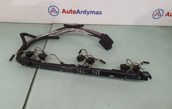 BMW 5 F10 F11 Fuel injector wires 12517605076