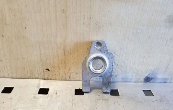 Nissan X-Trail T32 Fuel Injector clamp holder