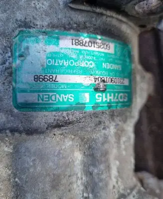 Renault Espace III Air conditioning (A/C) compressor (pump) SD7H15 7899B 2310901604