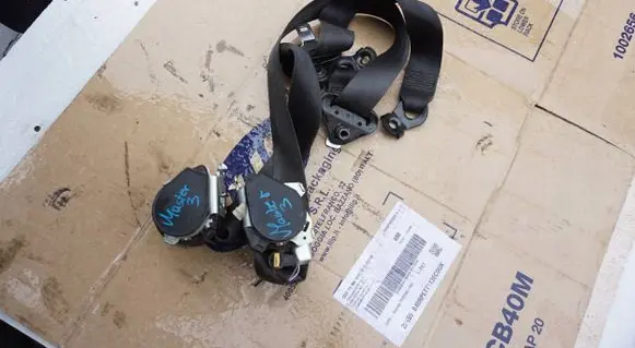 Renault Master III Front seatbelt SKO62491