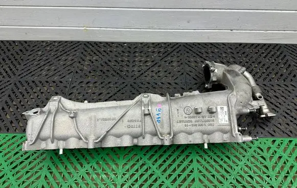 BMW X5 G05 Intake manifold 8598052