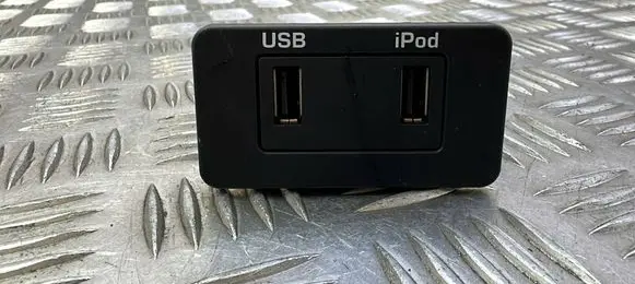 Land Rover Range Rover Sport L320 EUR ISO radio connector CH2219C166AB A2C5336865800 T1207260864