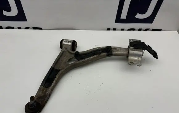 Mercedes-Benz GLA W156 Front lower control arm/wishbone A1563300100