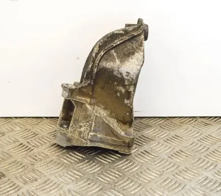 Mercedes-Benz C W205 Engine mounting bracket A6512234204