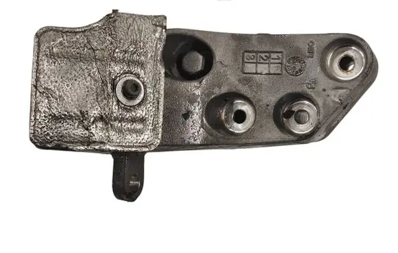 Maserati Ghibli Engine mounting bracket 290119