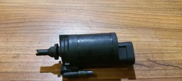 Renault 19 Windscreen/windshield washer pump 7700802336
