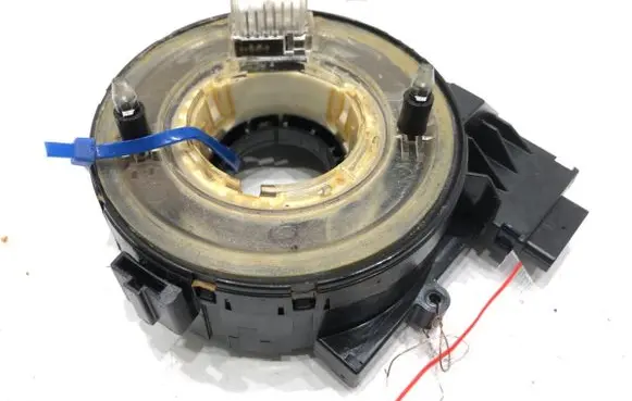 Volkswagen Golf V Airbag squib ring wiring 1K0959653C