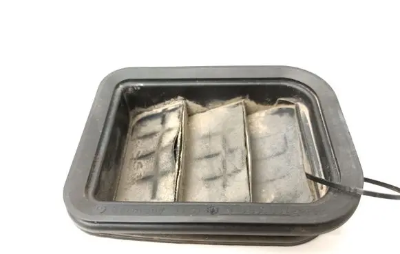 Mercedes-Benz ML W163 Quarter panel pressure vent 1708300042