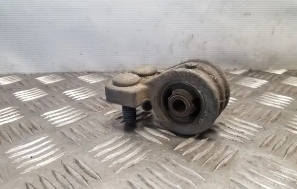 Volvo XC70 Gearbox mount 9445335