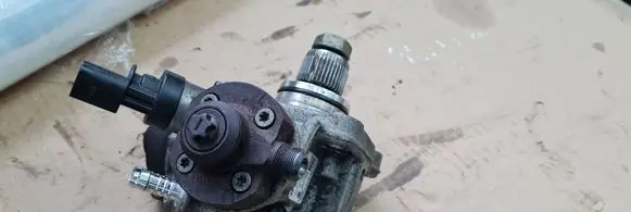 Audi A7 S7 4G Fuel injection high pressure pump 059130755BG