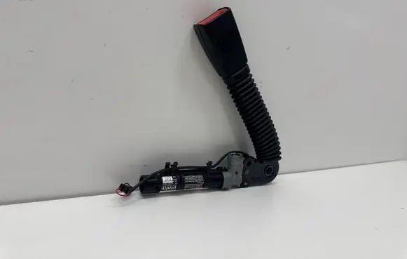 BMW 5 F10 F11 Front seatbelt buckle 615796400D 20022012