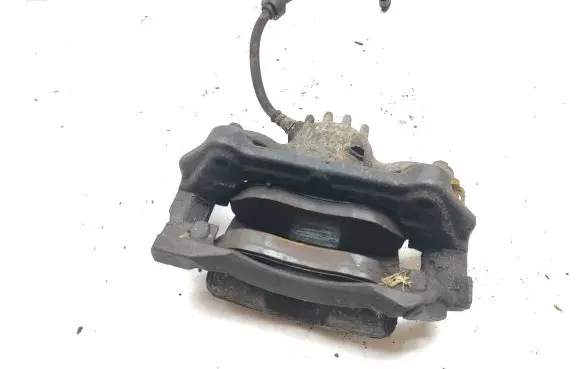 Nissan NV300 Front brake caliper