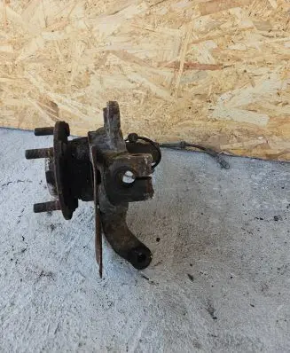 Nissan Qashqai Front wheel hub
