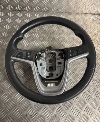 Opel Zafira C Steering wheel 307177099P10 13351029 0060016897