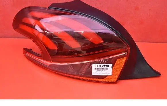 Peugeot 208 I Rear/tail lights 9825601280