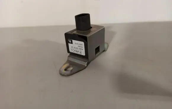 Volvo S70 V70 V70 XC Front height sensor lever 6G9N5B739AA