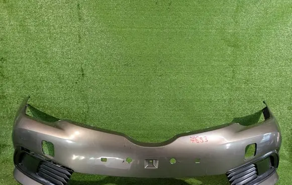 Toyota Auris E180 Front bumper