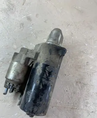 Mercedes-Benz CLS C219 Starter motor 1005831549